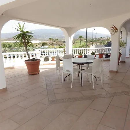 Beautiful 3 Bedroom With Private Pool San Miguel de Abona
